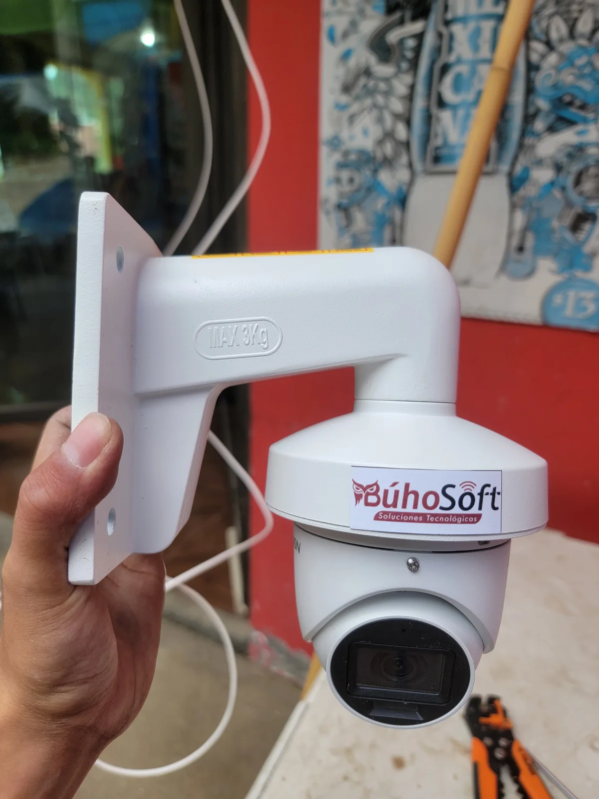 Cámara de videovigilancia con identificación BuhoSoft